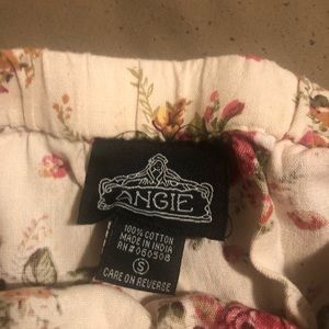 Strapless floral Romper